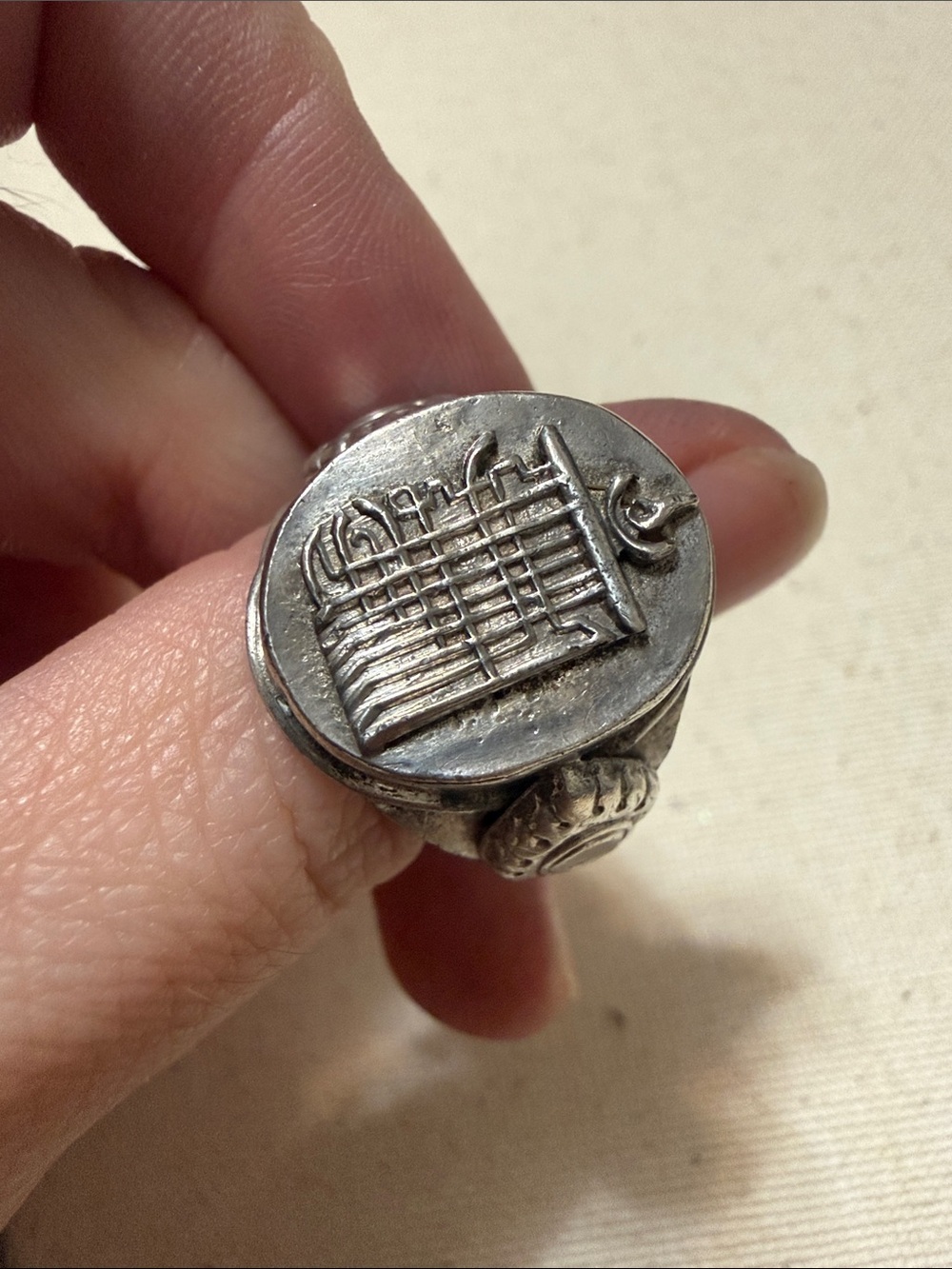 Sterling Silver 925 Signet Ring size 8 unisex
